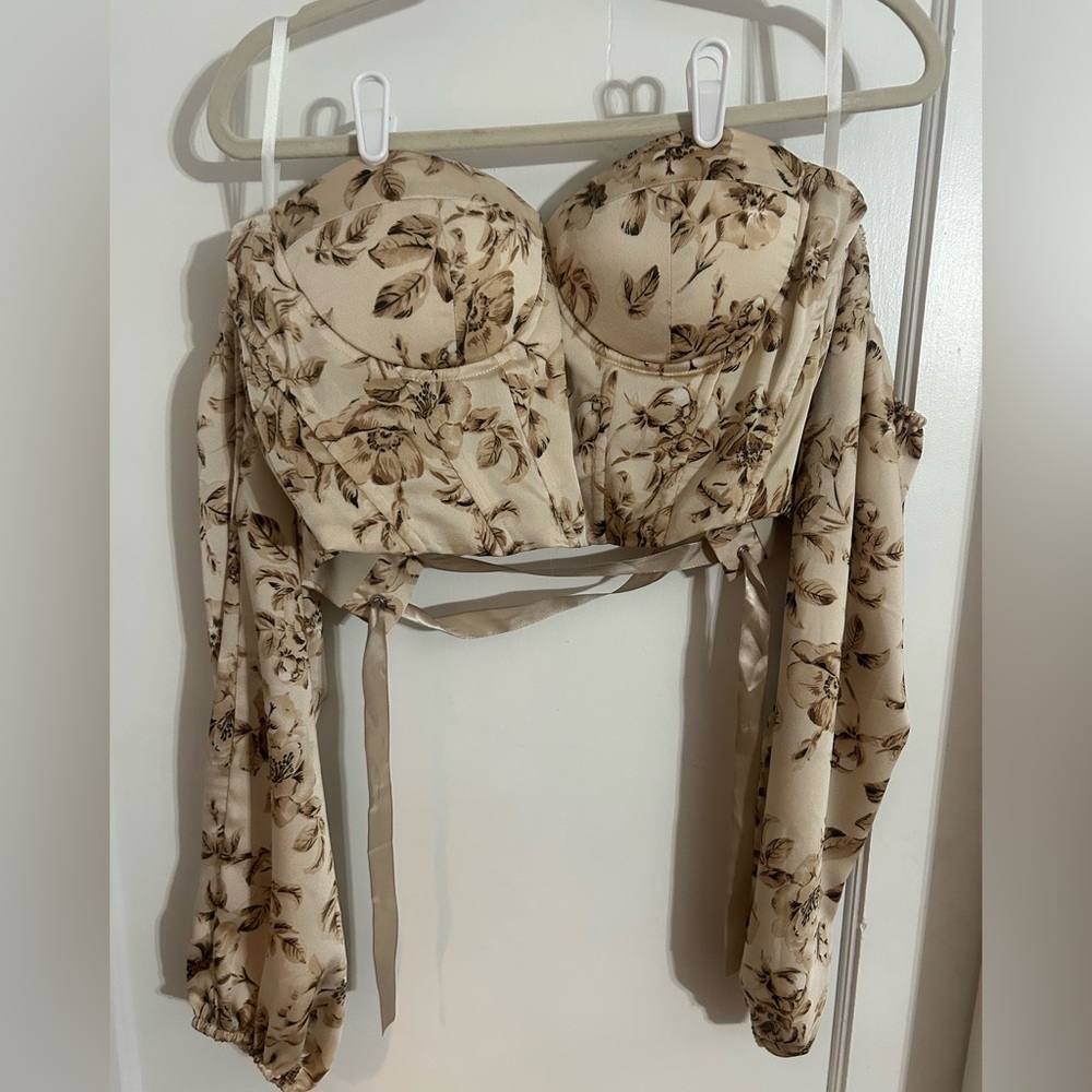 SHEIN Floral Off-Shoulder Blouse Bundle- Black and Cream - Picture 2 of 9